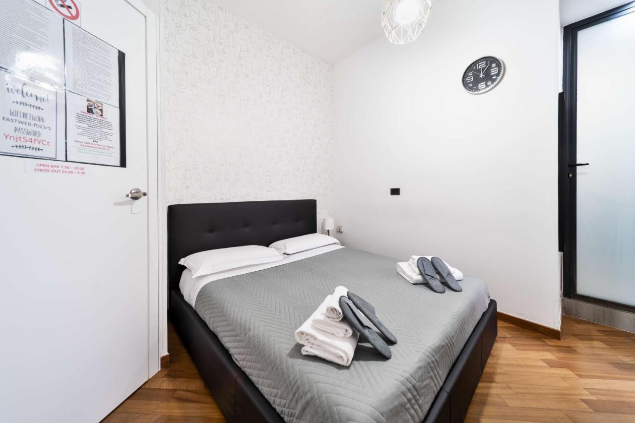 Dante 138 Class Rooms & Apartments Bari Bagian luar foto