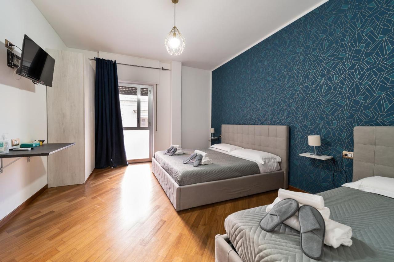 Dante 138 Class Rooms & Apartments Bari Bagian luar foto