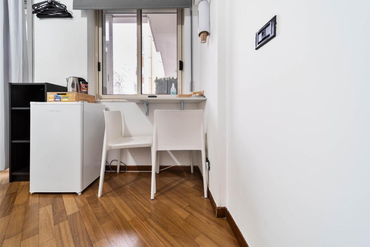 Dante 138 Class Rooms & Apartments Bari Bagian luar foto