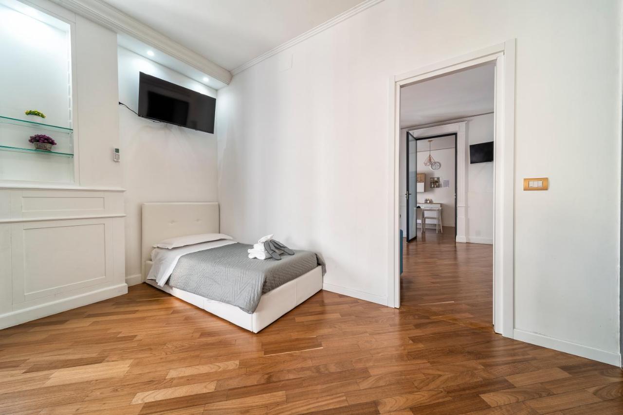 Dante 138 Class Rooms & Apartments Bari Bagian luar foto